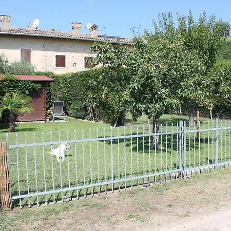 In Carlotte Mit Eigenem Garten * Lazise